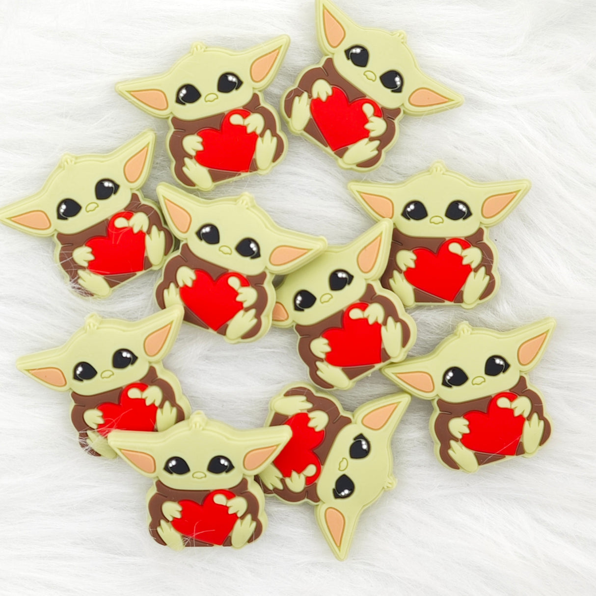 Yoda is holding a heart Silicone Focal Beads Wholesale