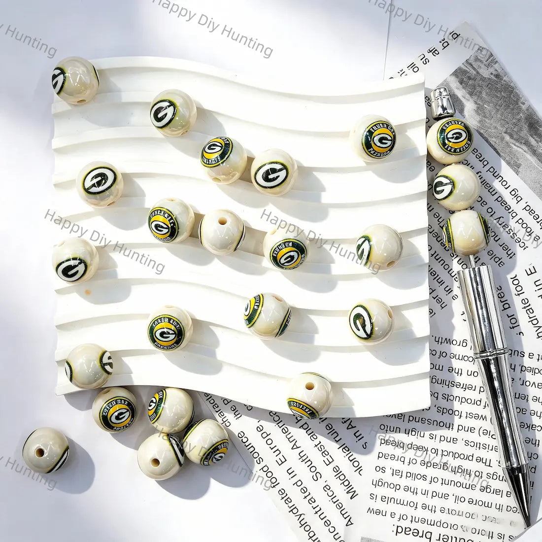 Cream Pearlescent Green Yellow Circle G Letter Football Graphic Print Large Hole Acrylic Beads For DIY Beadable Pen Craft Wholesale