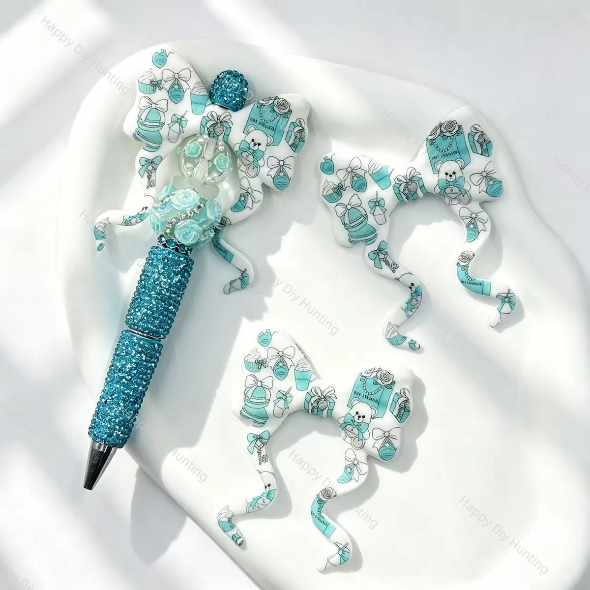 Blue gift bear print bow silicone focal beads for DIY beadable pens
