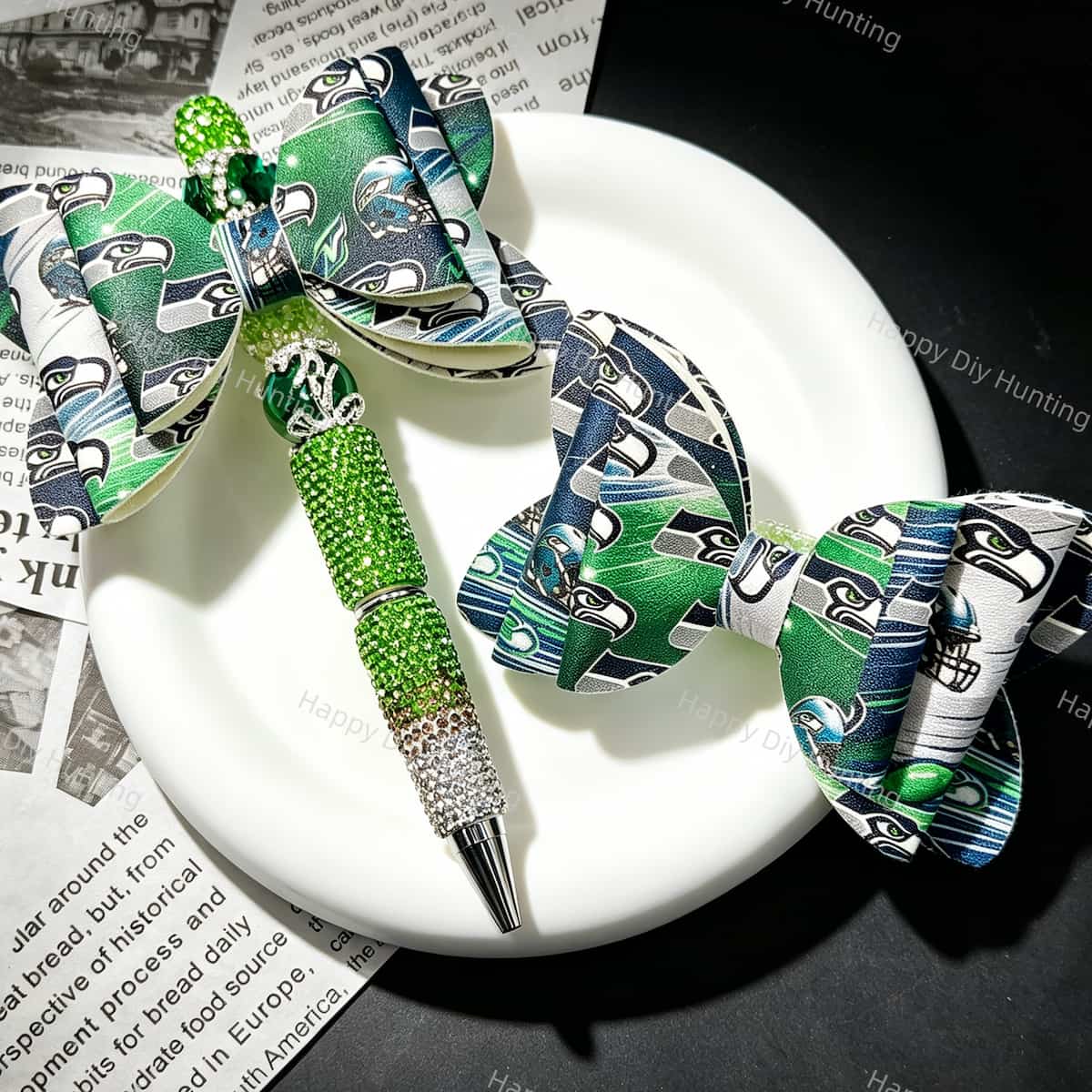 Green‑navy mascot print bow beads, decorative PU bow charms for beadable pens and handmade DIY craft projects