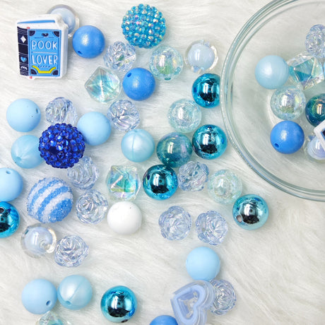 Make a teardrop-shaped bracelet with glue beads