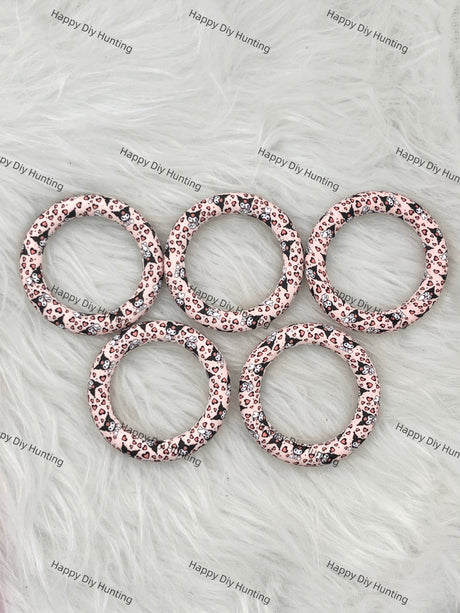 Will silicone rings shrink in hot water?