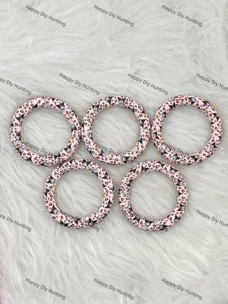 Will silicone rings shrink in hot water?