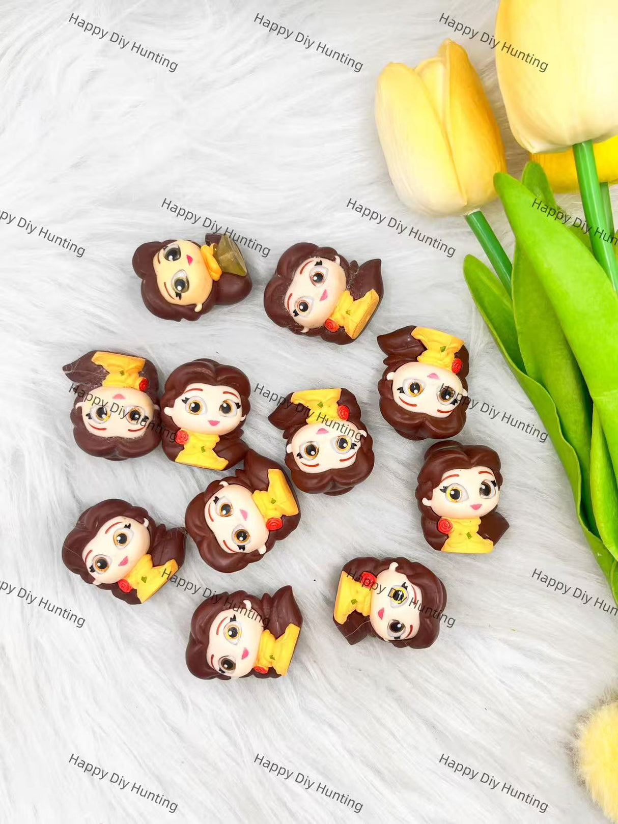 Belle with rose Doorables