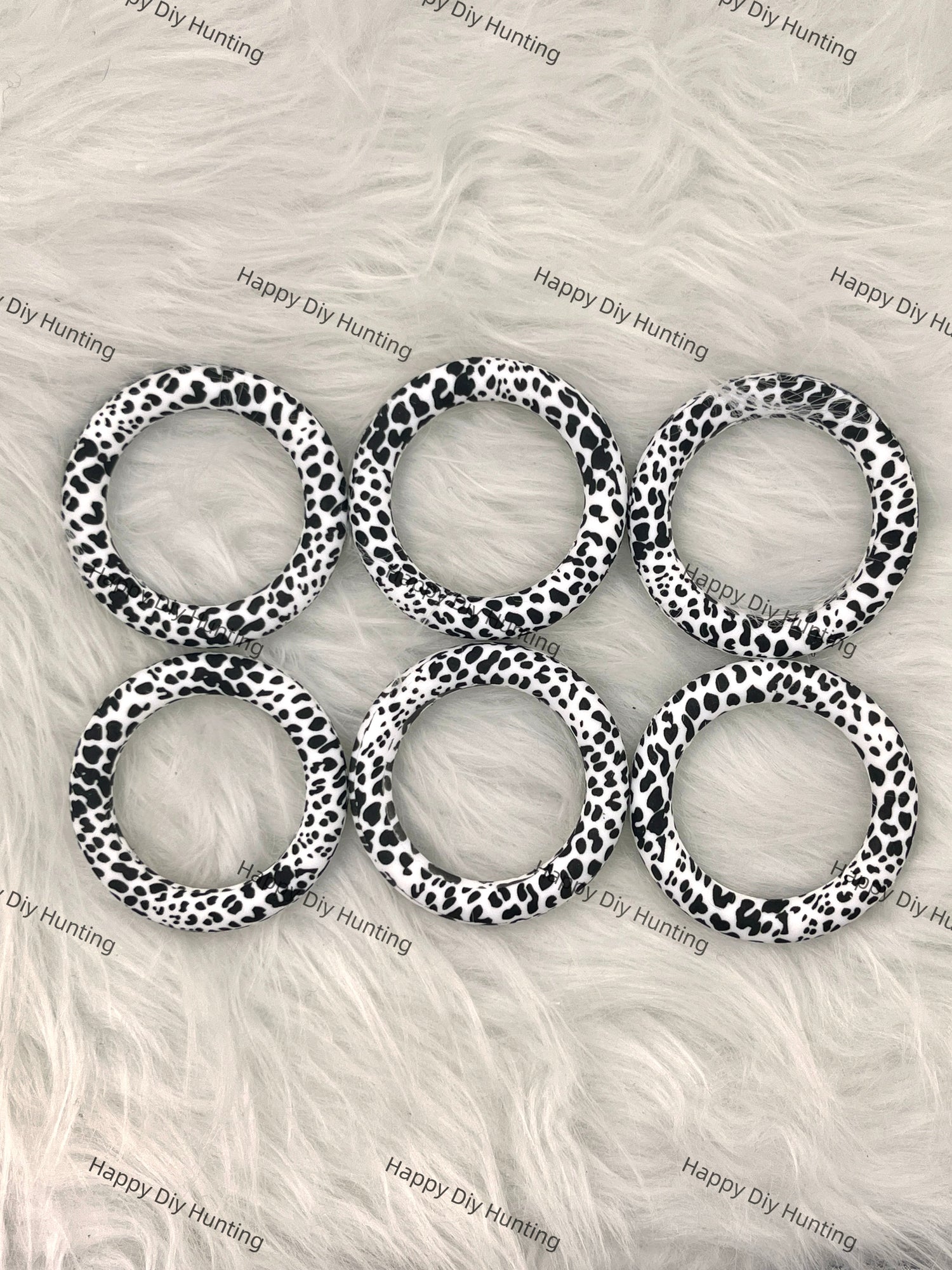 Black And White Beadable Silicone Ring Car Hanger Charm Loop