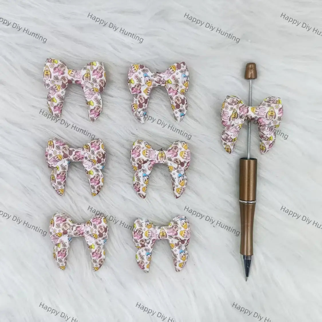Handmade Beadable Pen with 3D Cartoon Mouse Bowknot Silicone Focal Beads