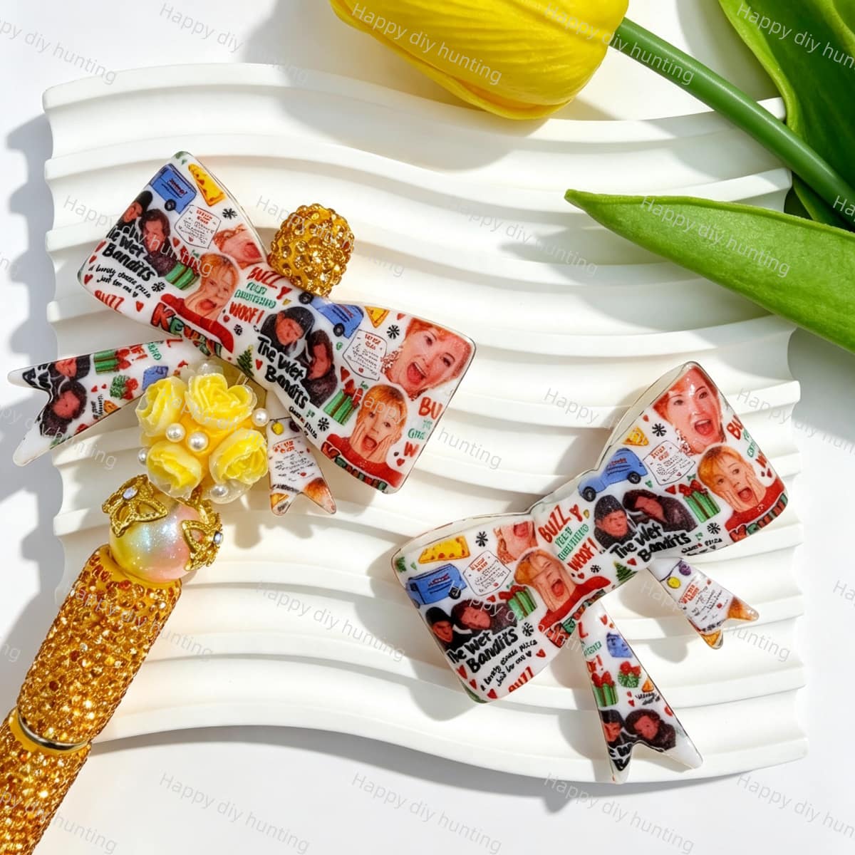 Christmas comedy movie characters print silicone bow beads, large-hole food-grade silicone focal charms for DIY beadable pen craft