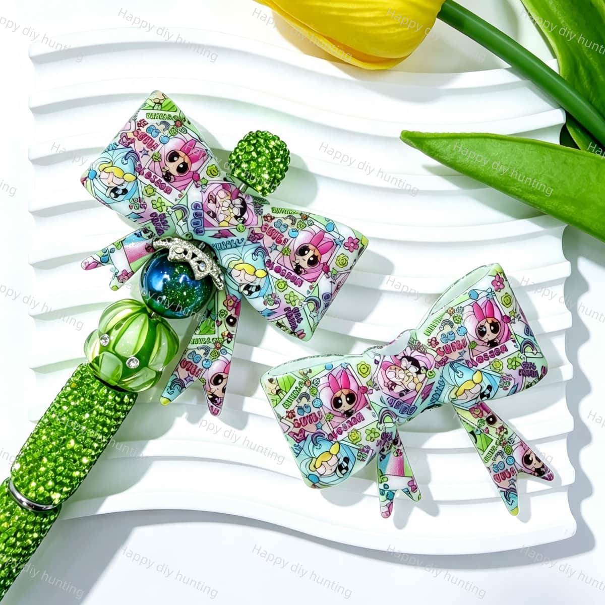 Colorful cartoon girls comic print silicone bow beads, large-hole food-grade silicone focal charms for DIY beadable pen craft
