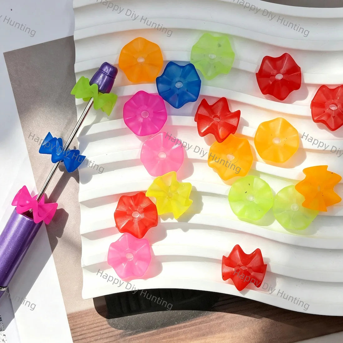matte wavy petal flat flower large hole acrylic beads for beadable pen diy craft wholesale