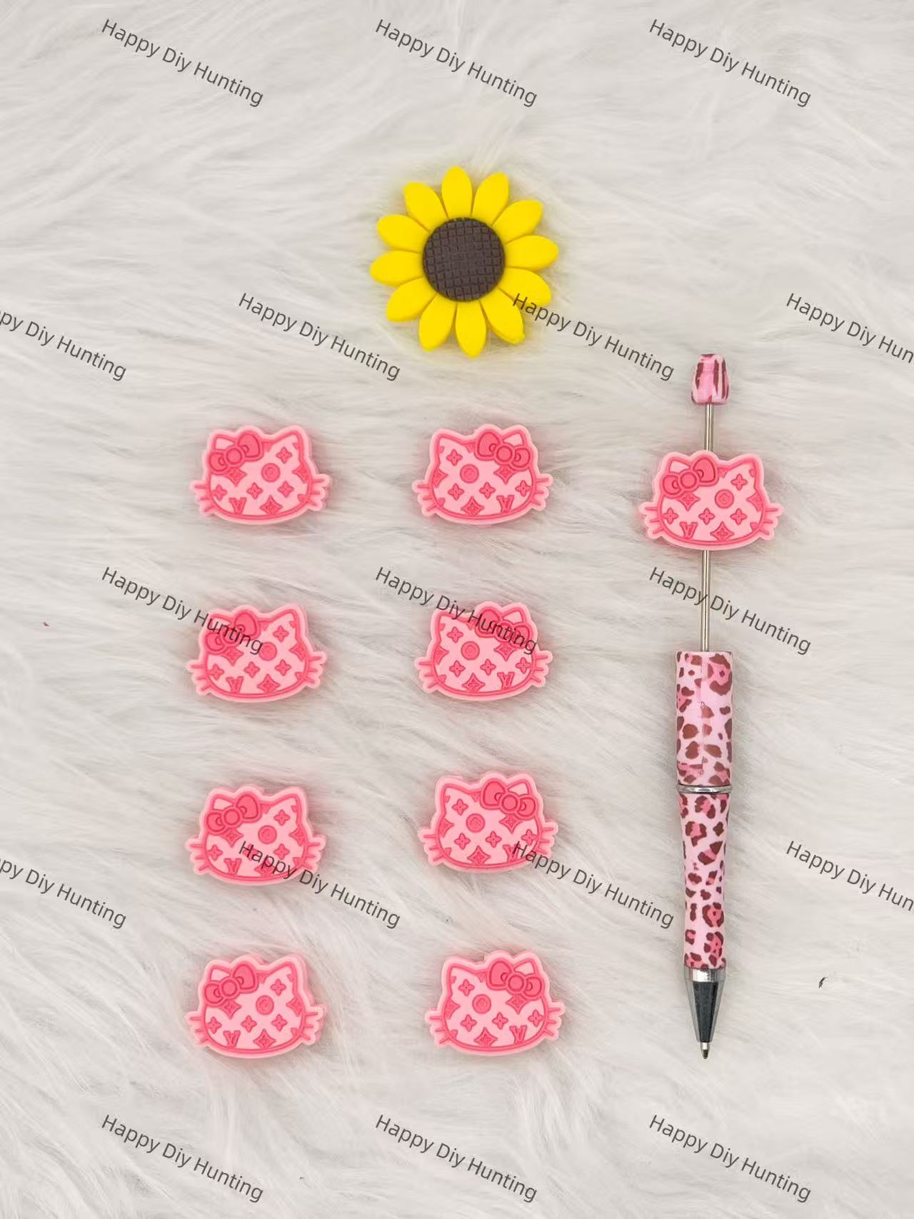 Pretty V*L HK cat Silicone Focal Beads Wholesale, silicone focal beads for pens