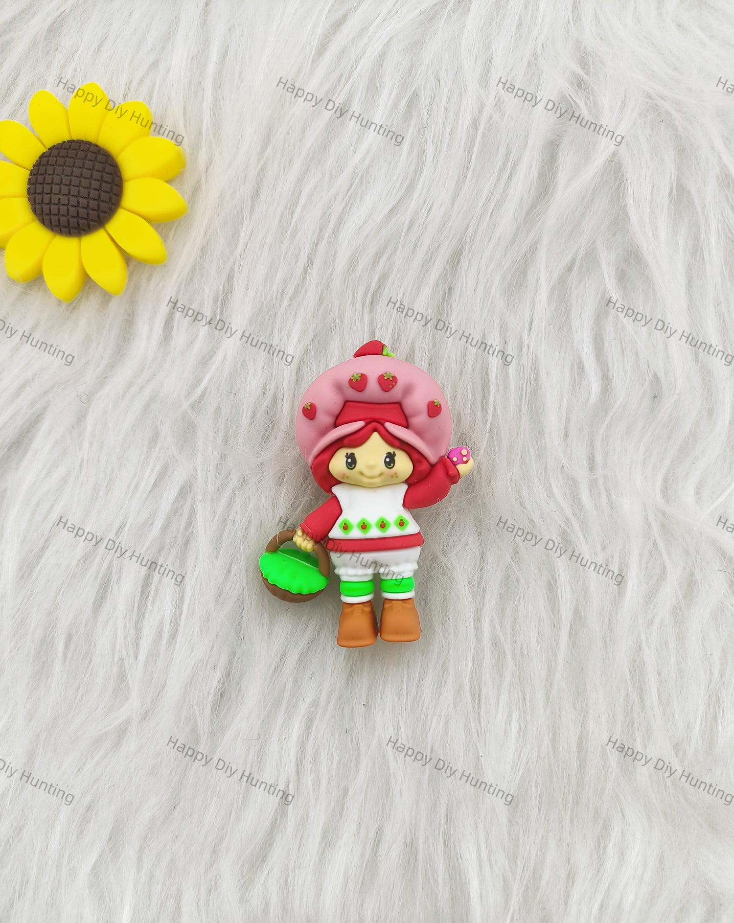 The strawberrty girl carrying a basket Pen topper