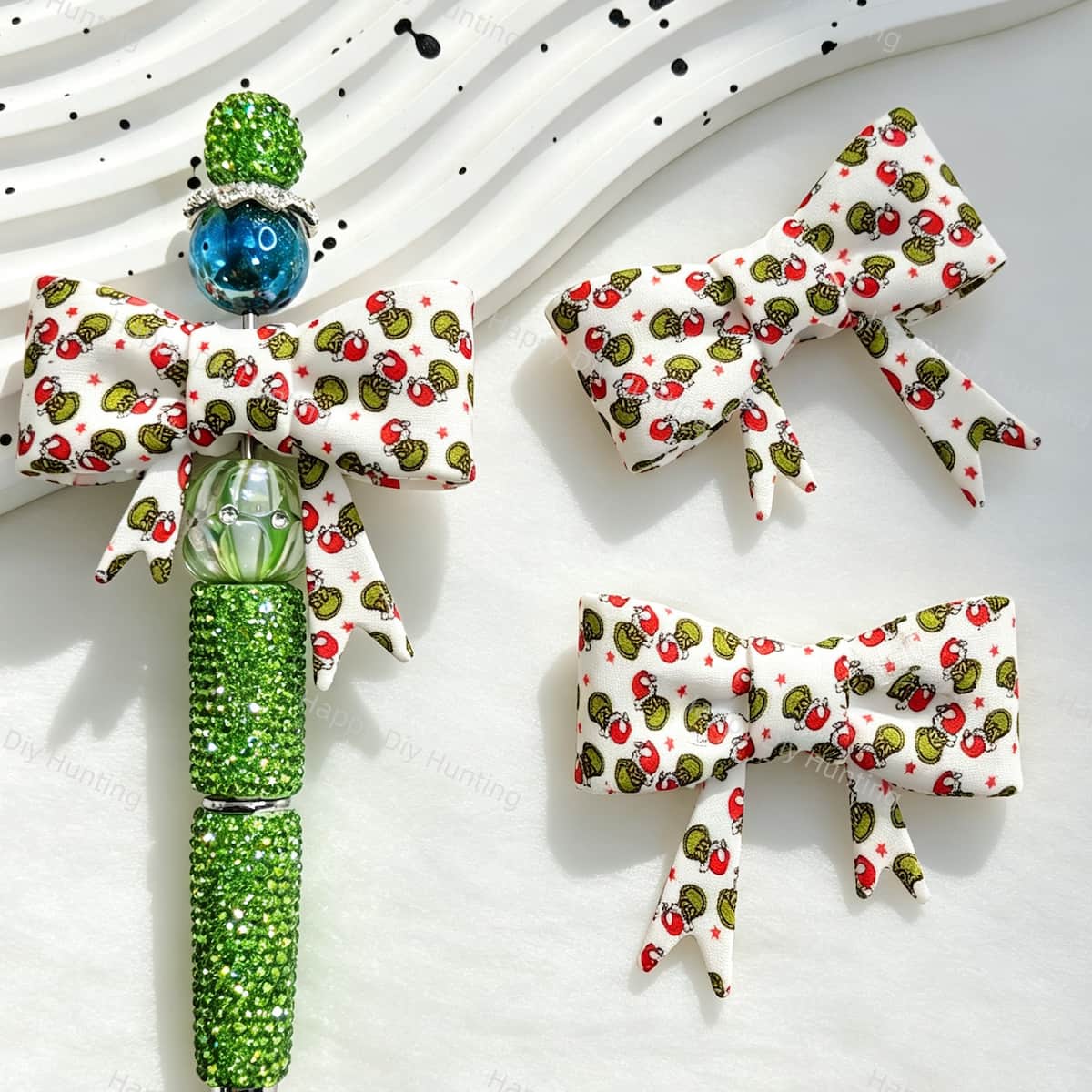 Cartoon Little Green Figure With Santa Hat Print Bow Silicone Focal Beads for beadable pen DIY craft projects