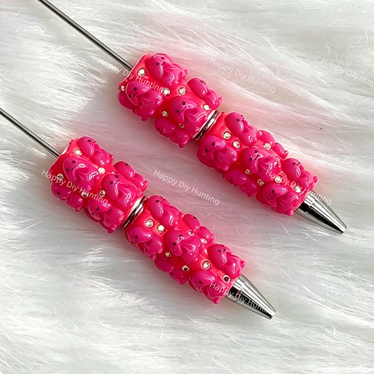 close-up pink Richard beadable pen showing colorful Richard design and beadable barrel