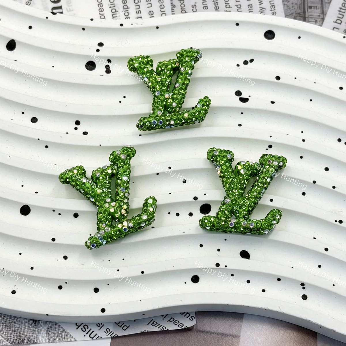 Lime bright green AB glitter LV decorative charm for cream glue and jewelry DIY.